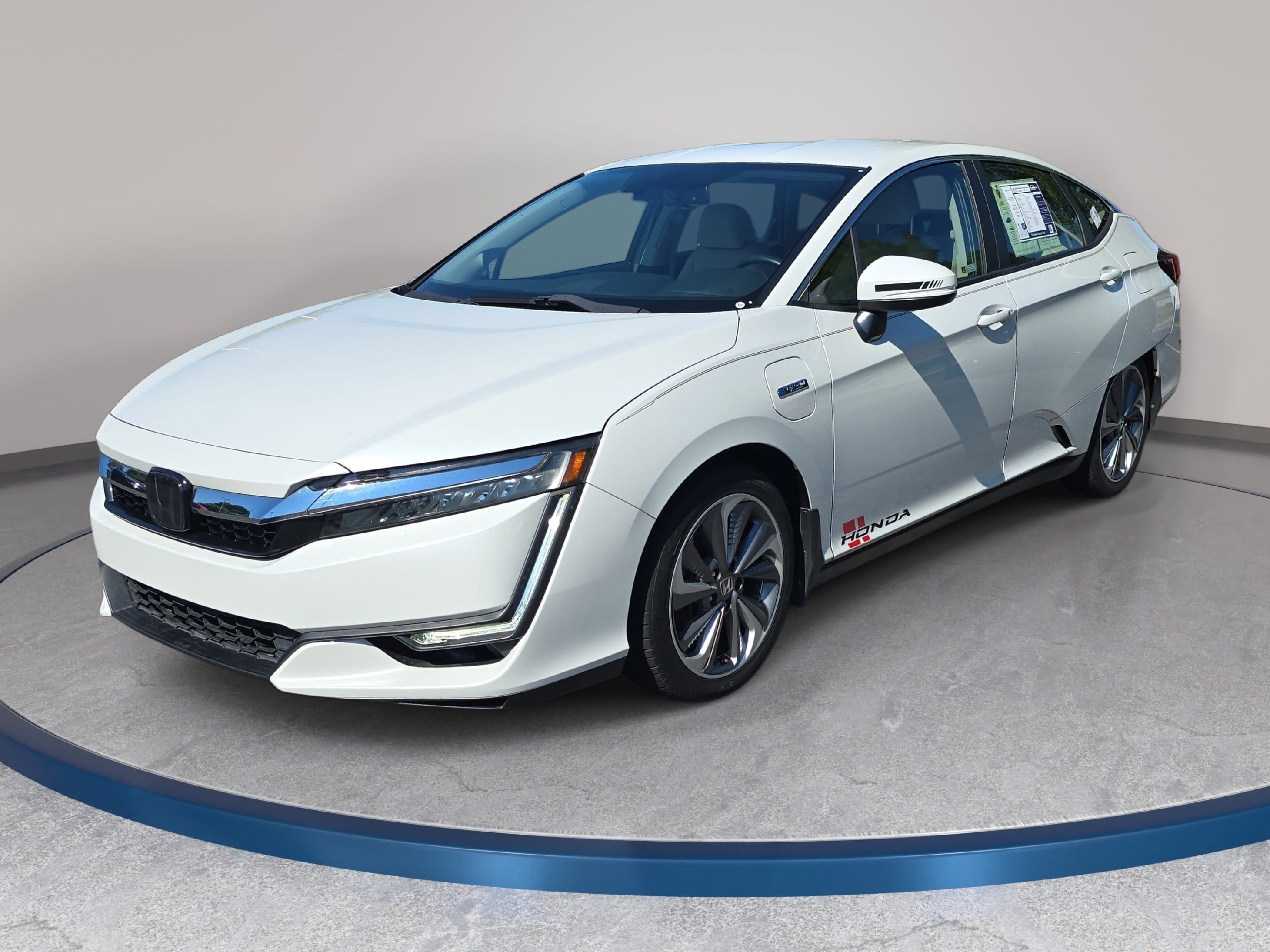 Used 2018 Honda Clarity Touring video 1