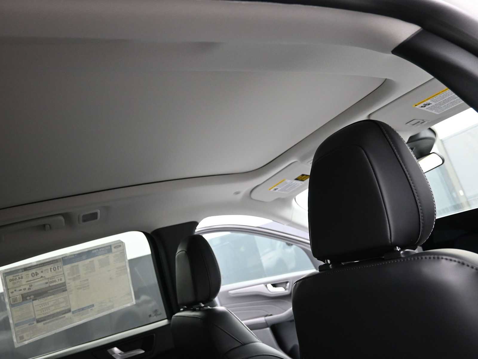 New 2025 Ford Escape SE FWD image 19