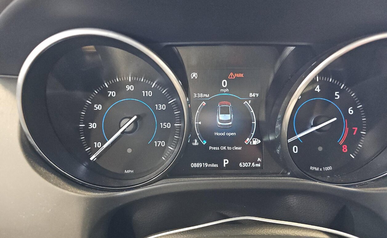 Used 2018 Jaguar F-PACE Prestige AWD/4WD image 11