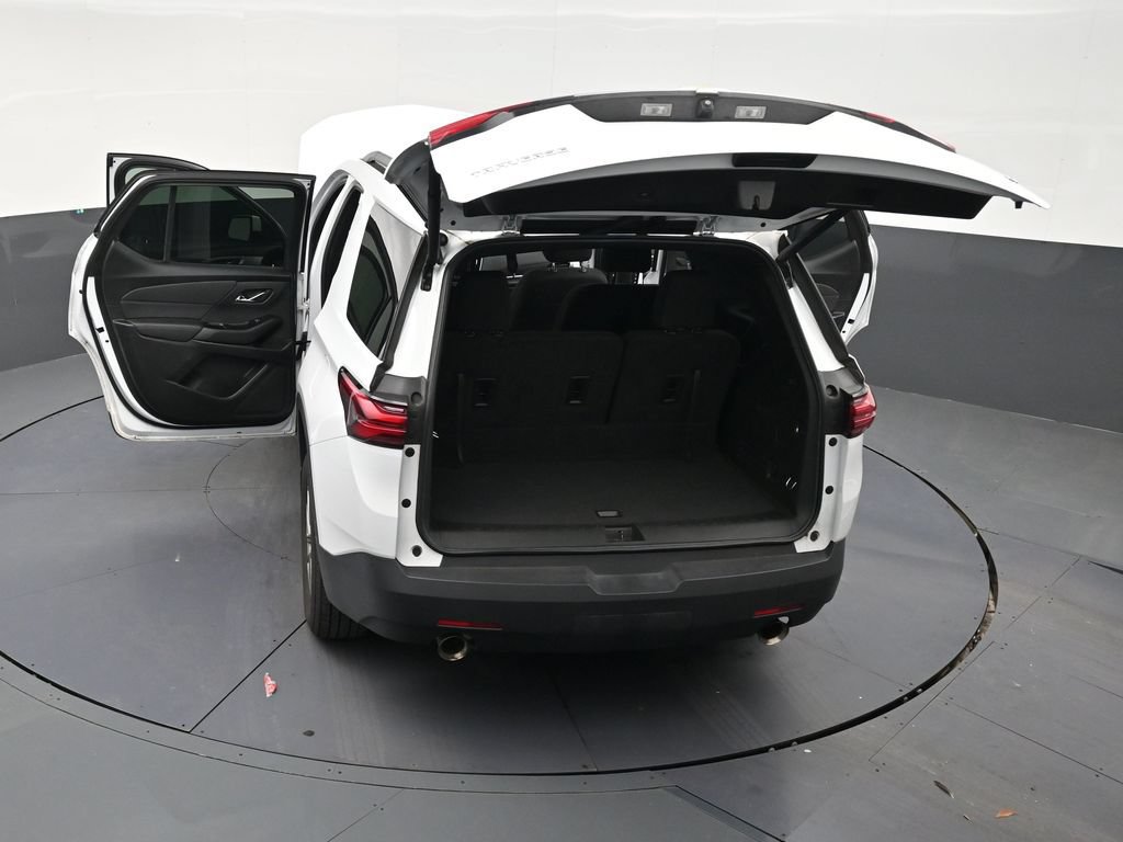 Used 2023 Chevrolet Traverse LT FWD image 31