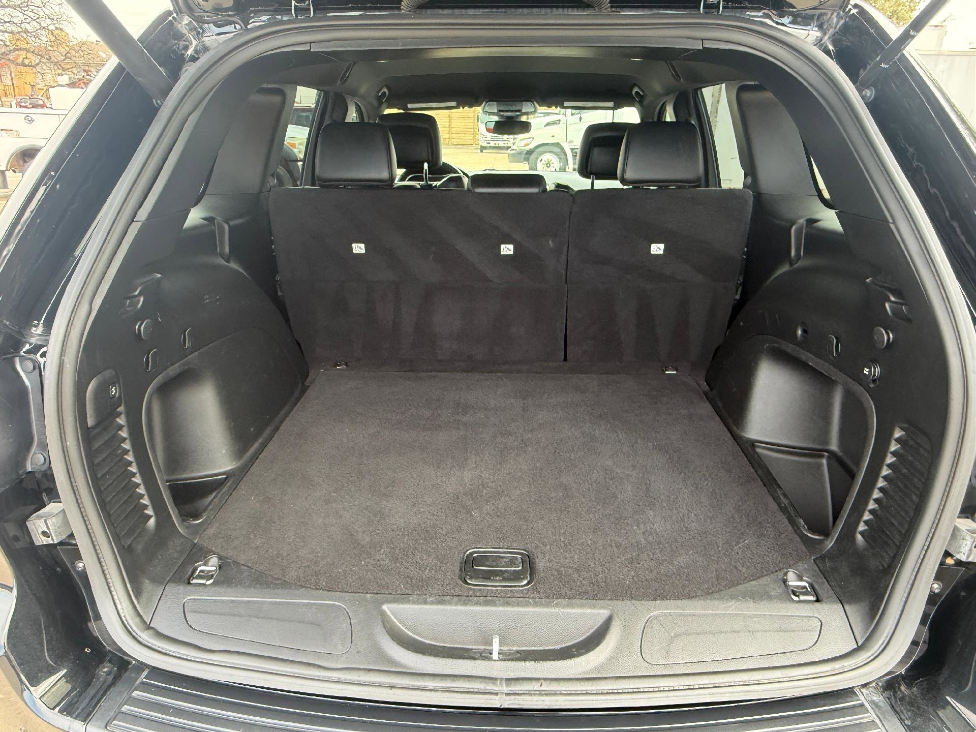 Used 2022 Jeep Grand Cherokee Laredo X image 24