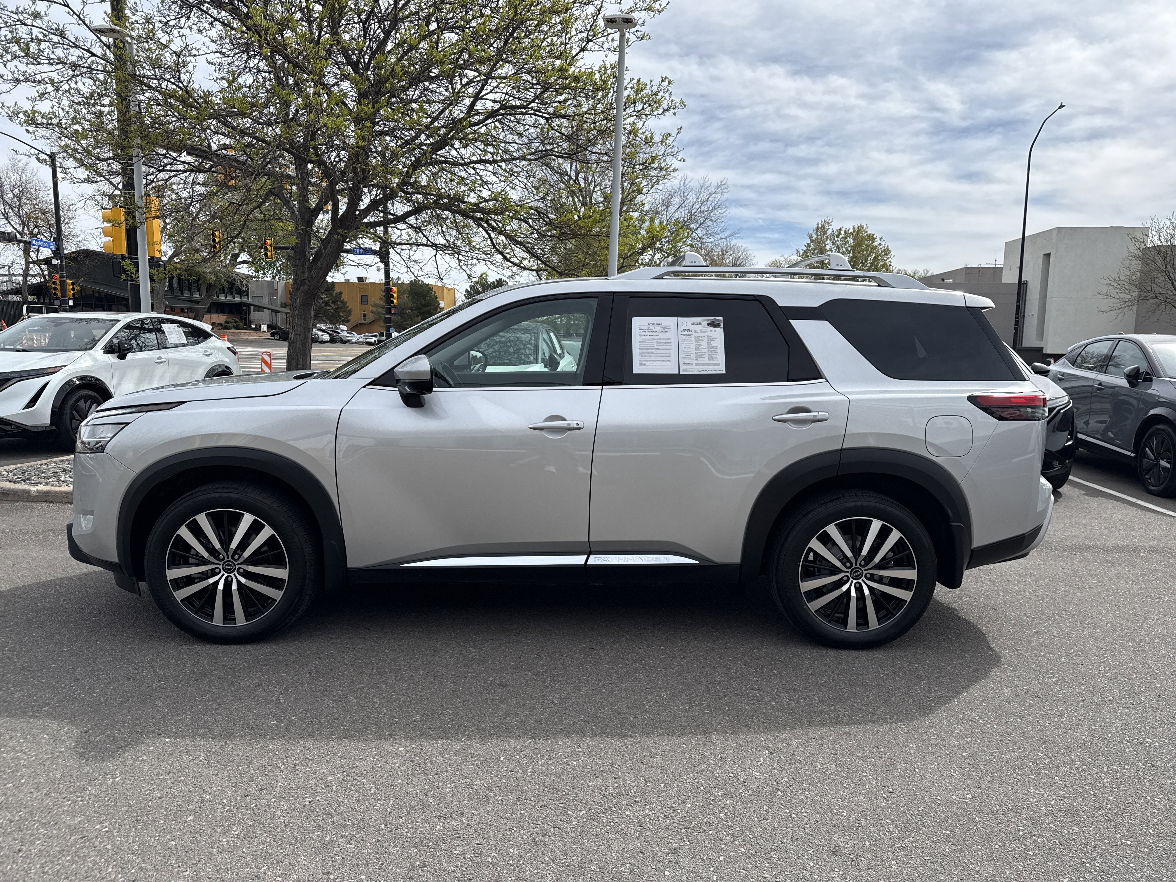 Certified 2024 Nissan Pathfinder Platinum w/ Cargo Package AWD/4WD image 5