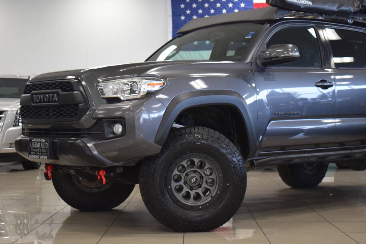Used 2017 Toyota Tacoma TRD Off-Road image 7