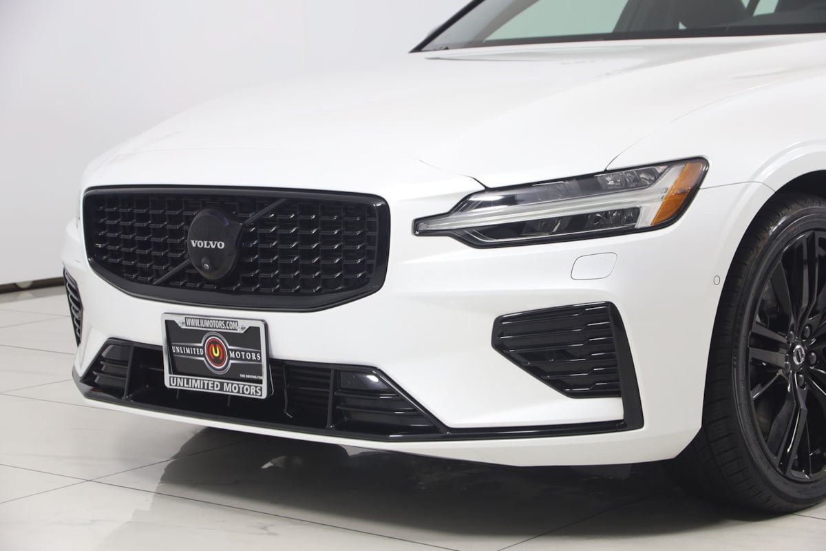 Used 2024 Volvo S60 T8 Plus AWD/4WD image 49