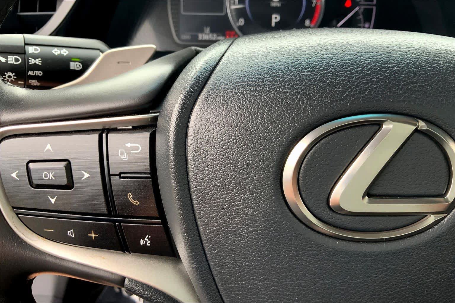 Certified 2024 Lexus ES 350 w/ Premium Package FWD image 24