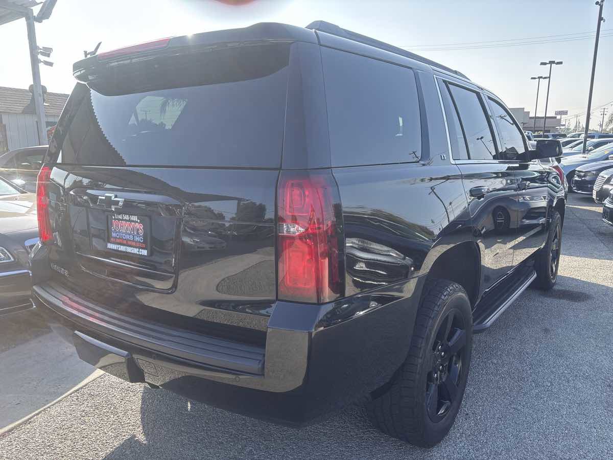 Used 2017 Chevrolet Tahoe LT w/ Luxury Package image 3