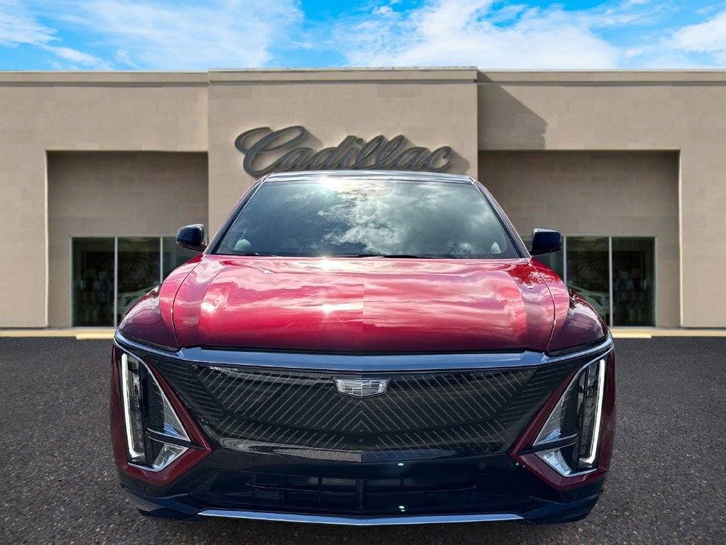 New 2026 Cadillac Lyriq Luxury RWD image 8