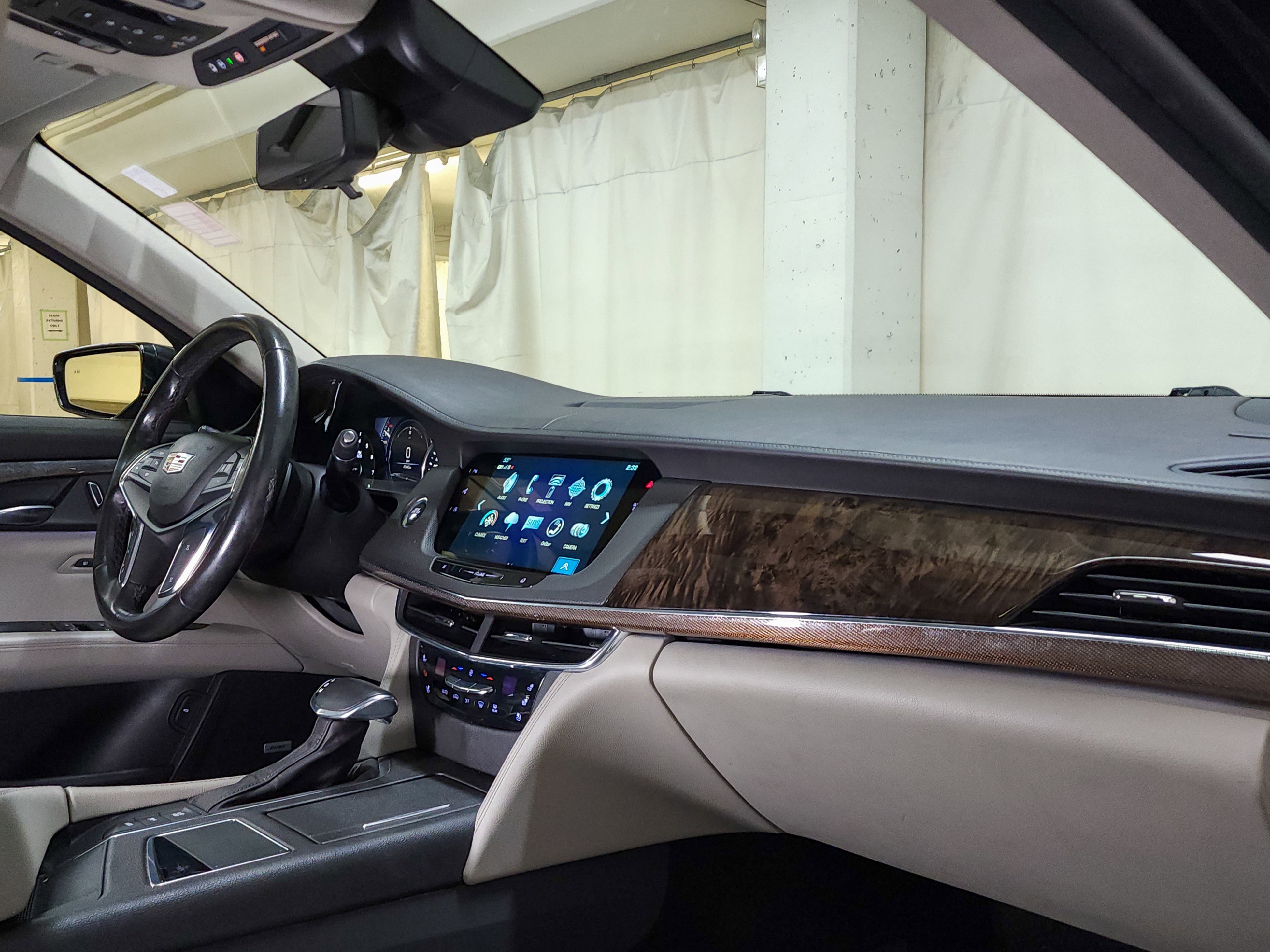 Used 2018 Cadillac CT6 Luxury image 54