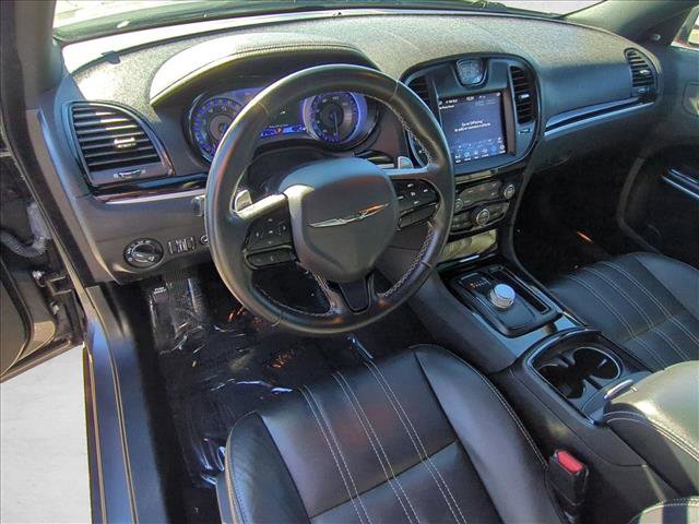 Used 2019 Chrysler 300 S image 10