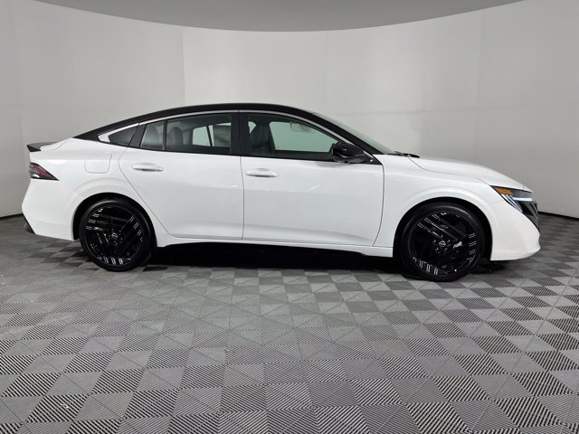 New 2027 Nissan Sentra SR w/ SR Premium Package FWD image 14