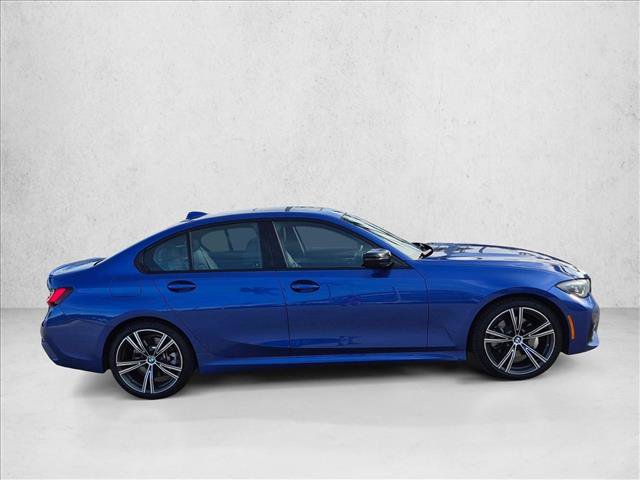 Used 2022 BMW 330i xDrive Sedan w/ M Sport Package AWD/4WD image 4