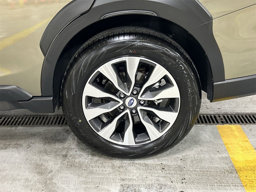 Certified 2025 Subaru Outback Limited image 11