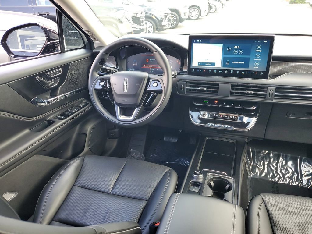 Used 2023 Lincoln Corsair Reserve image 10