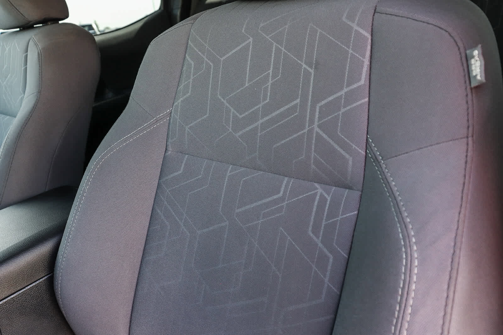 Used 2018 Toyota Tacoma TRD Sport w/ Technology Package image 32