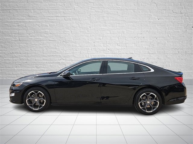 Used 2023 Chevrolet Malibu LT image 2