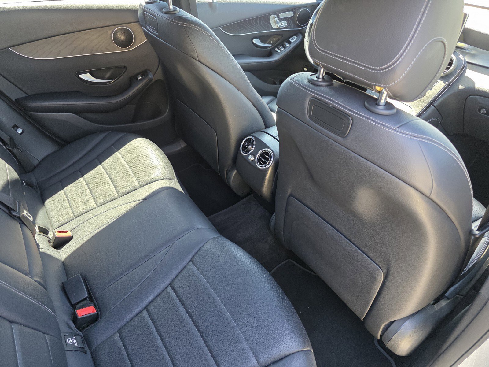 Used 2018 Mercedes-Benz GLC 300 image 26