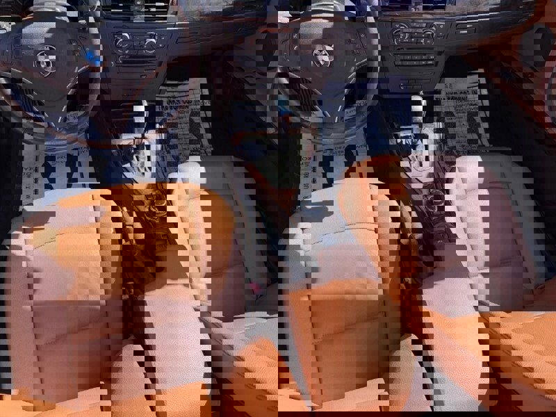 Used 2011 BMW 335i Convertible RWD image 19