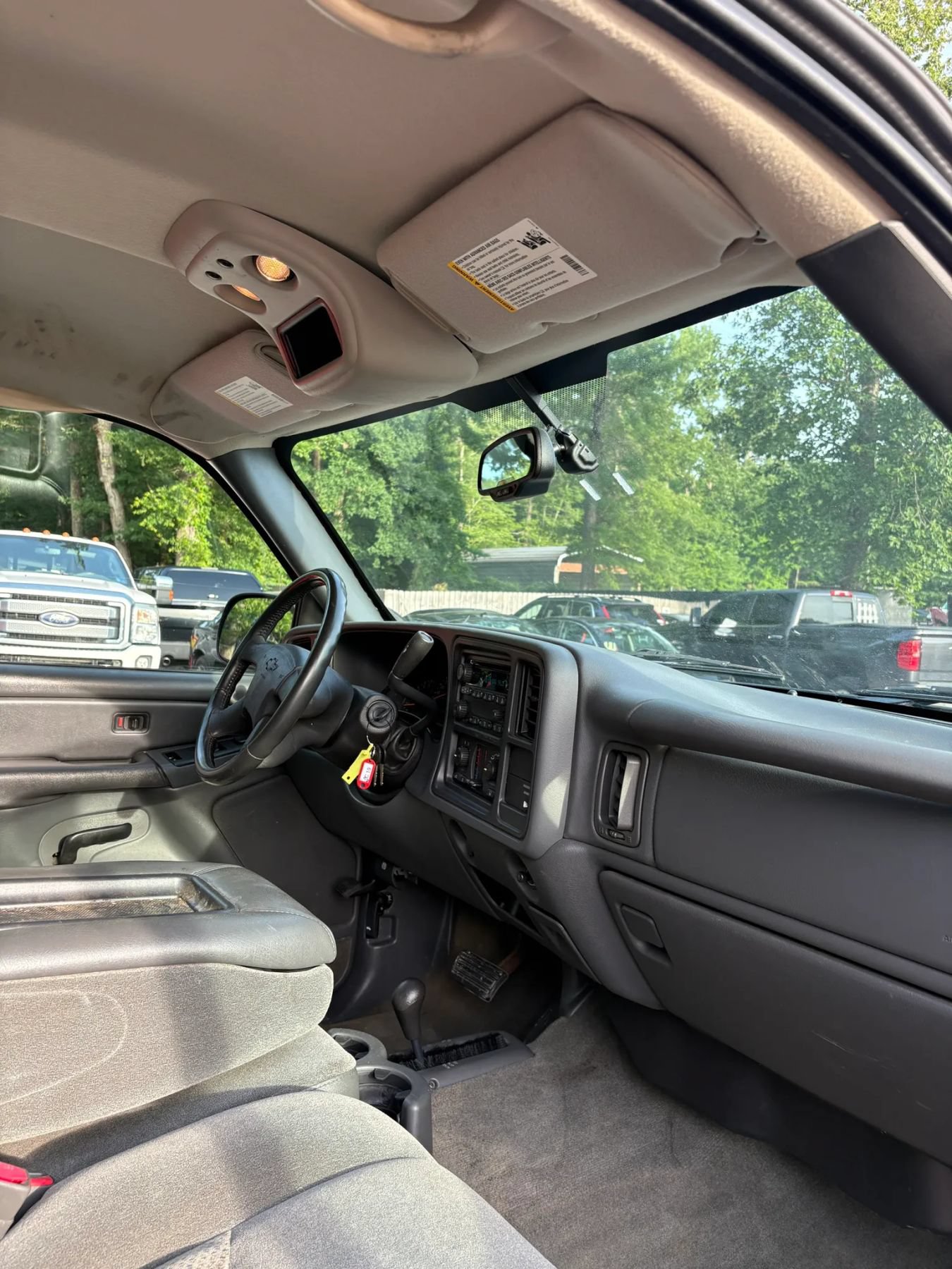 Used 2004 Chevrolet Silverado 1500 LS w/ Light Duty Power Package AWD/4WD image 24