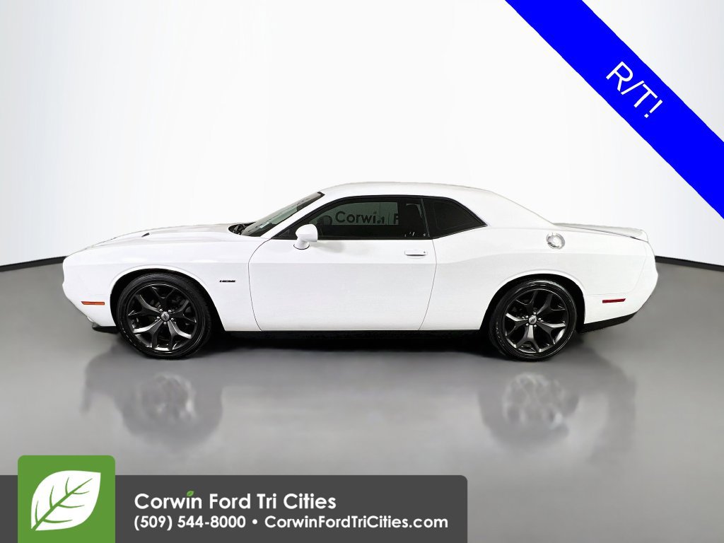 Used 2018 Dodge Challenger R/T RWD image 5