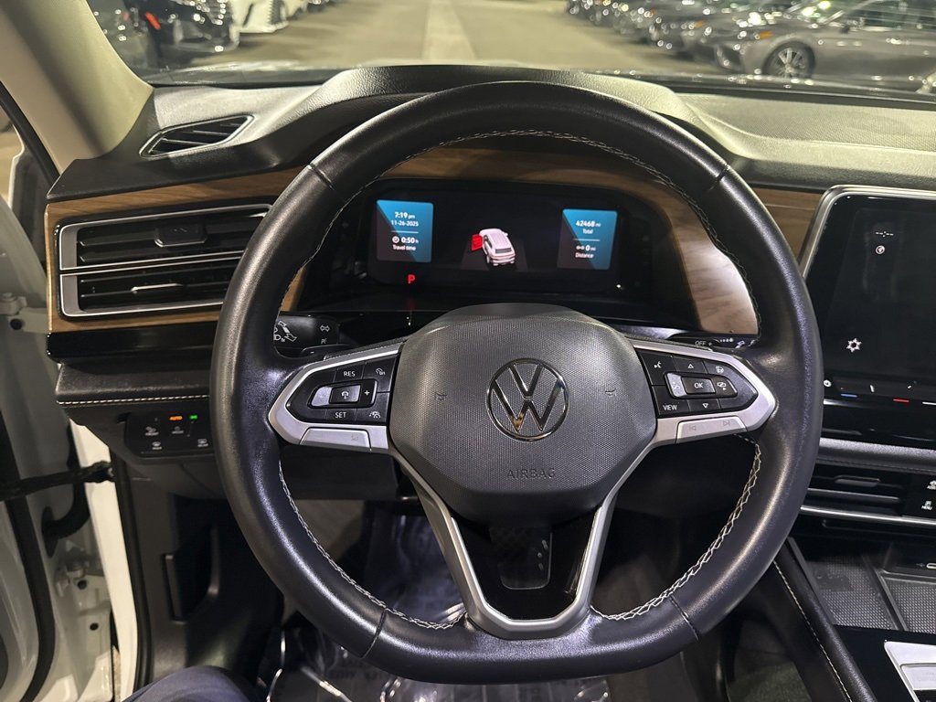 Used 2024 Volkswagen Atlas SE image 17