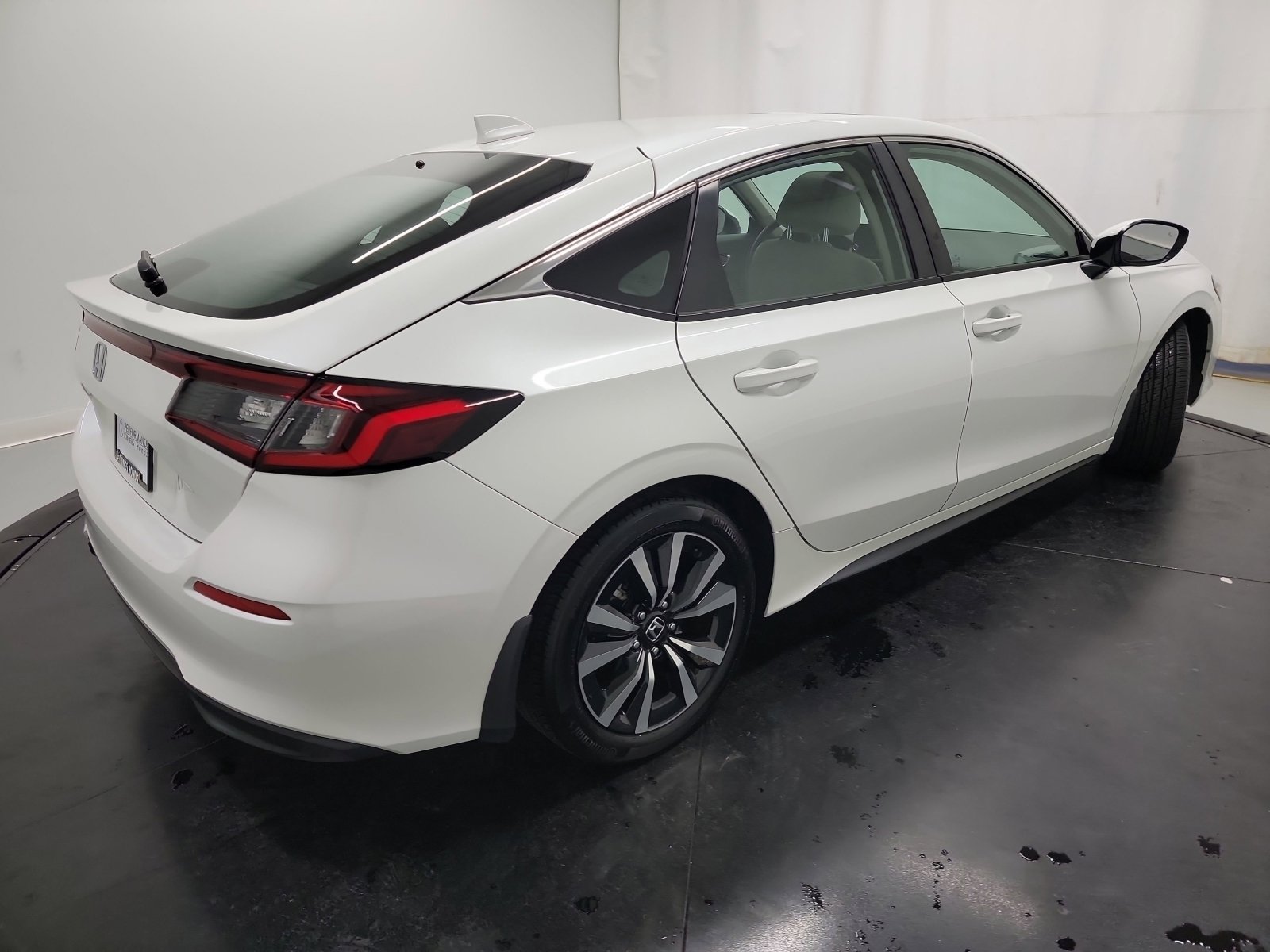 Certified 2023 Honda Civic EX-L image 9