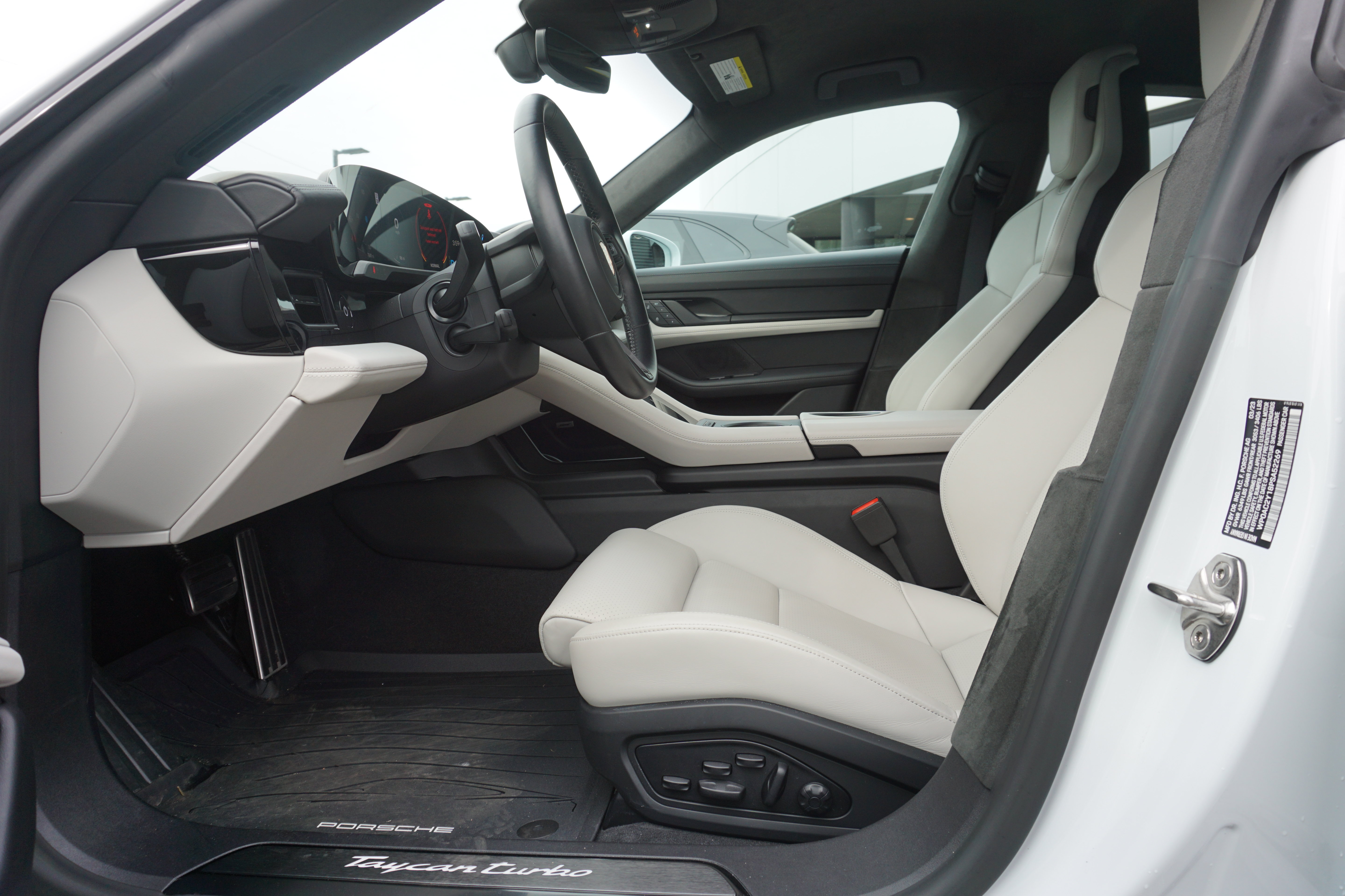 Certified 2023 Porsche Taycan Turbo AWD/4WD image 5
