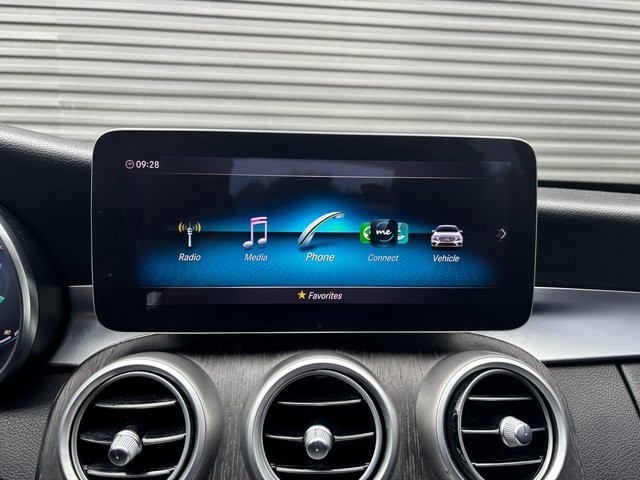 Used 2020 Mercedes-Benz C 300 Sedan image 17