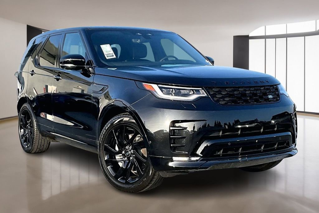 Used 2025 Land Rover Discovery Dynamic SE AWD/4WD image 2