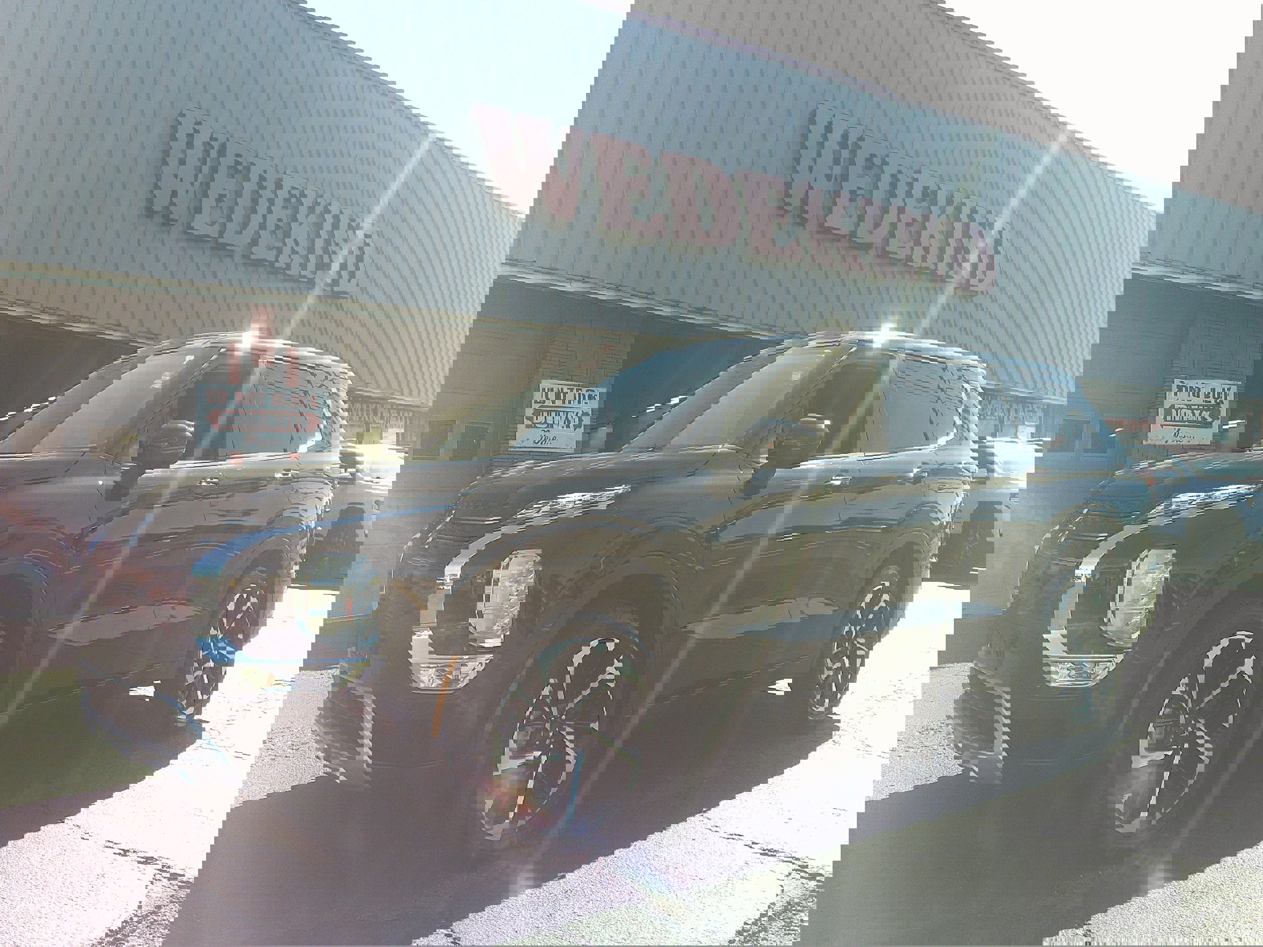 Used 2024 Mitsubishi Outlander SE image 2