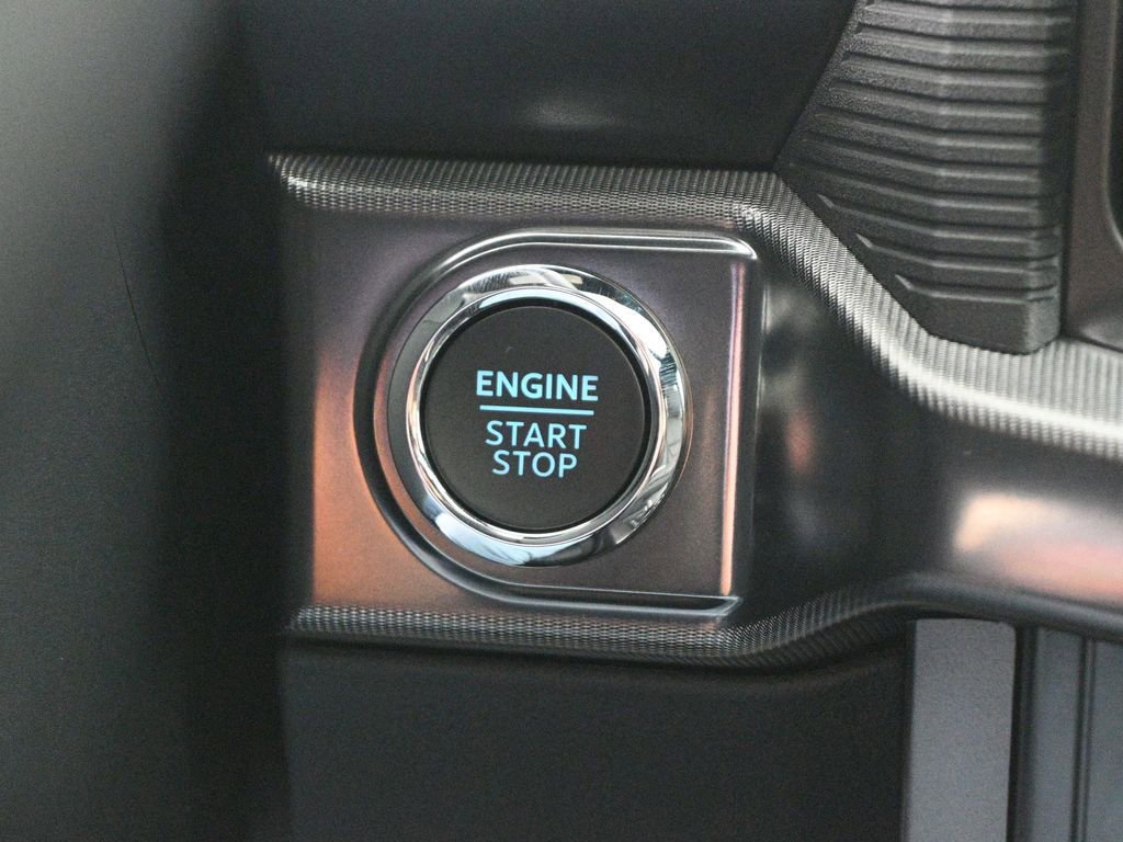 New 2025 Ford F150 Lariat w/ Equipment Group 502A High AWD/4WD image 24