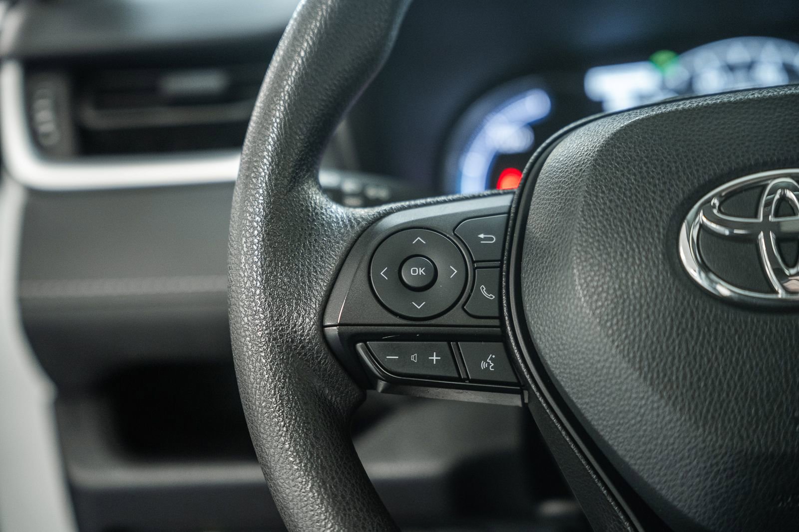 Used 2024 Toyota RAV4 XLE w/ Convenience Package AWD/4WD image 36