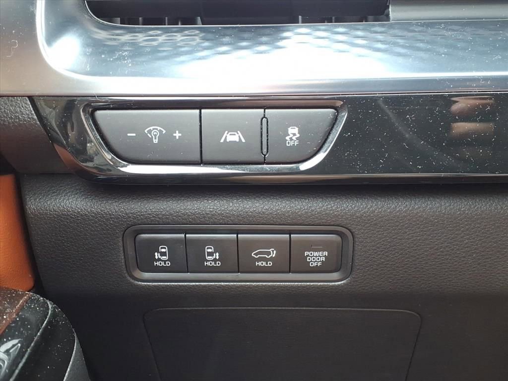Used 2022 Kia Carnival SX Prestige FWD image 12