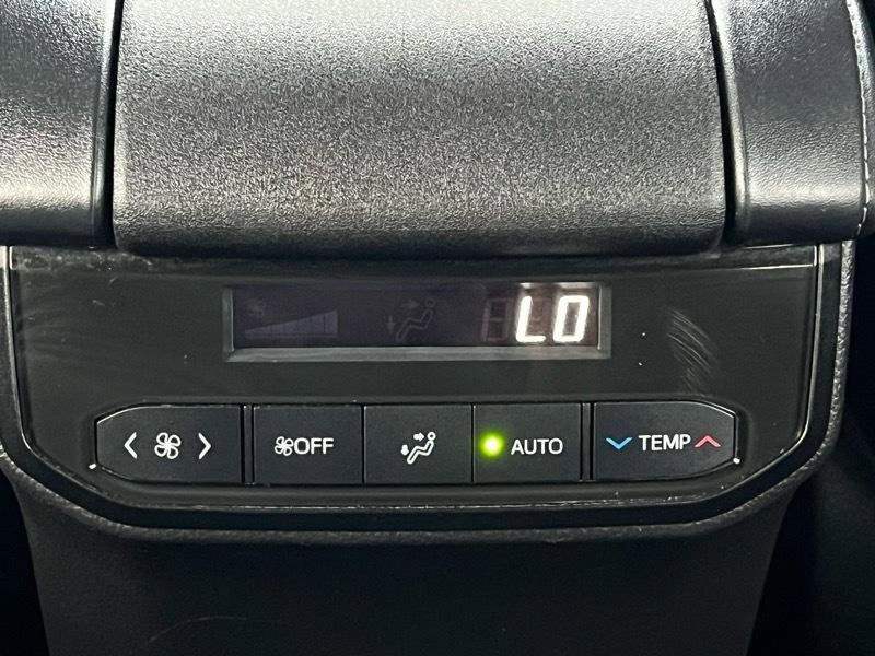 Used 2022 Toyota Highlander XSE FWD image 48