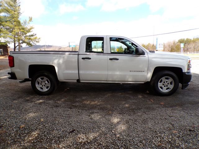Used 2018 Chevrolet Silverado 1500 W/T w/ Trailering Package image 5