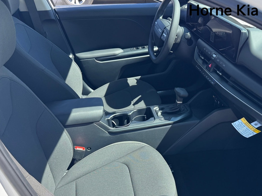 New 2026 Kia K4 LX FWD image 17