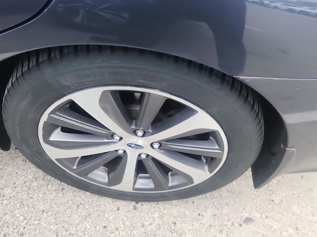 Used 2016 Subaru Legacy 2.5i Limited AWD/4WD image 7