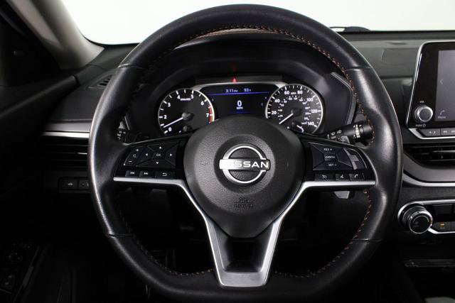 Certified 2025 Nissan Altima 2.5 SR FWD image 10