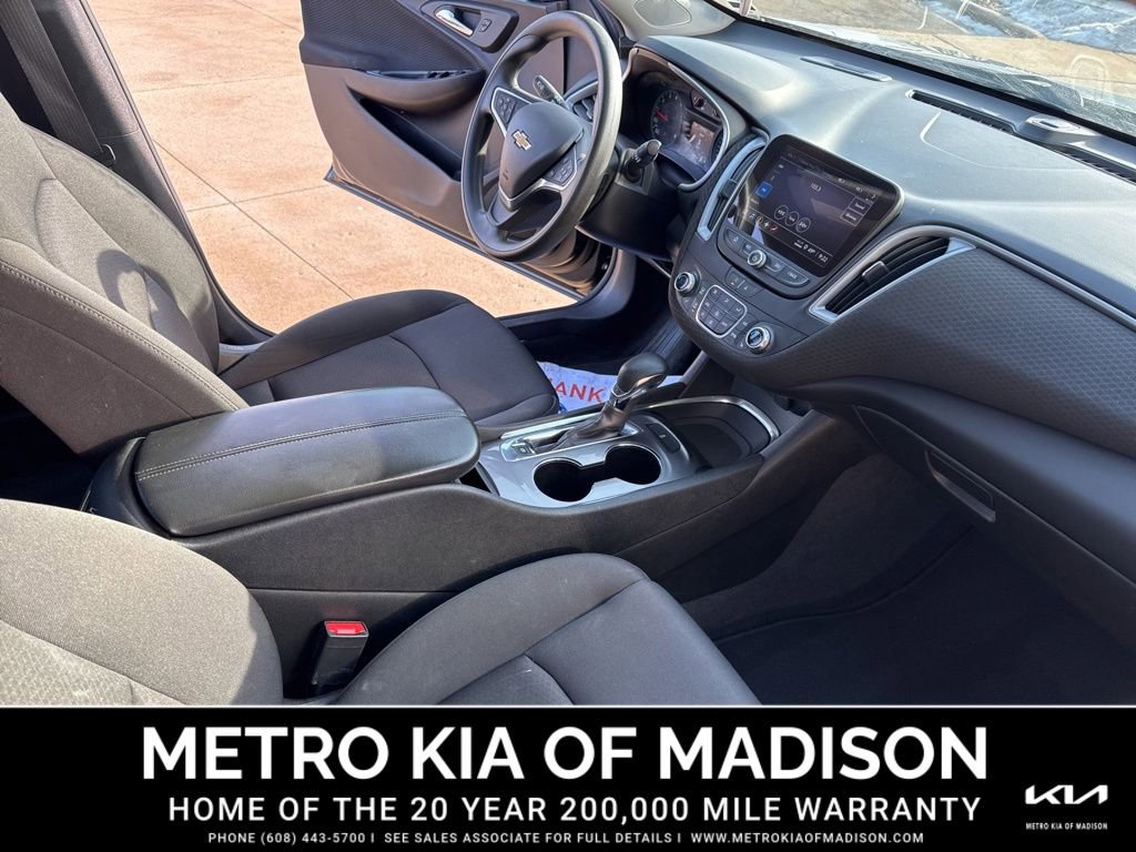 Used 2023 Chevrolet Malibu LT image 35