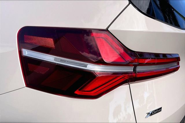 Certified 2025 BMW X3 xDrive30i w/ Premium Package image 27