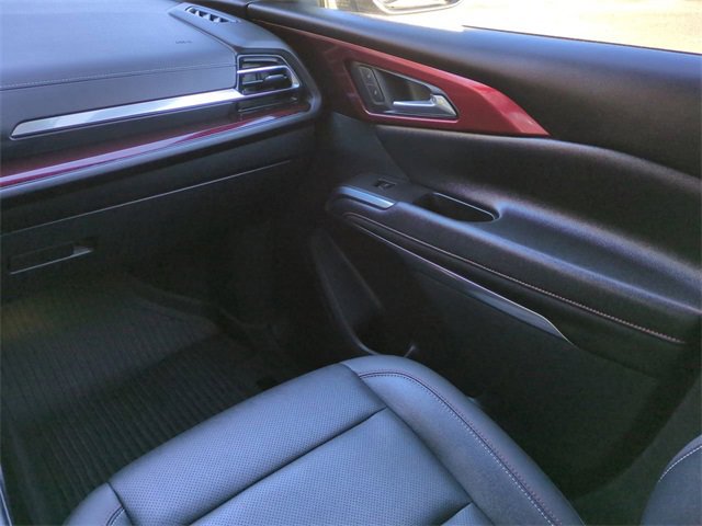 Used 2024 Chevrolet Traverse Z71 image 17