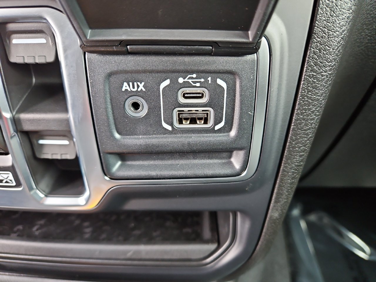 New 2026 Jeep Wrangler Unlimited Sport AWD/4WD image 24
