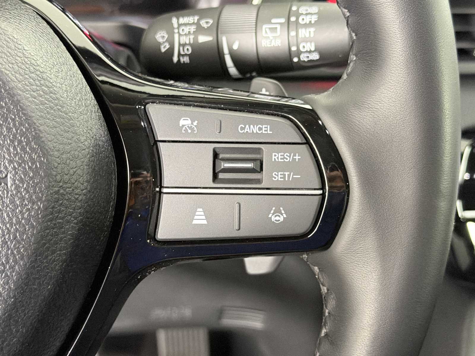 Used 2025 Honda Pilot EX-L image 27