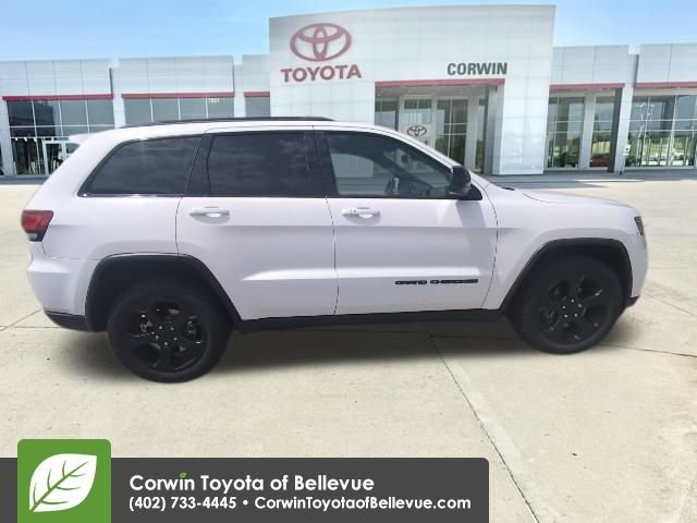 Used 2019 Jeep Grand Cherokee Laredo AWD/4WD image 31