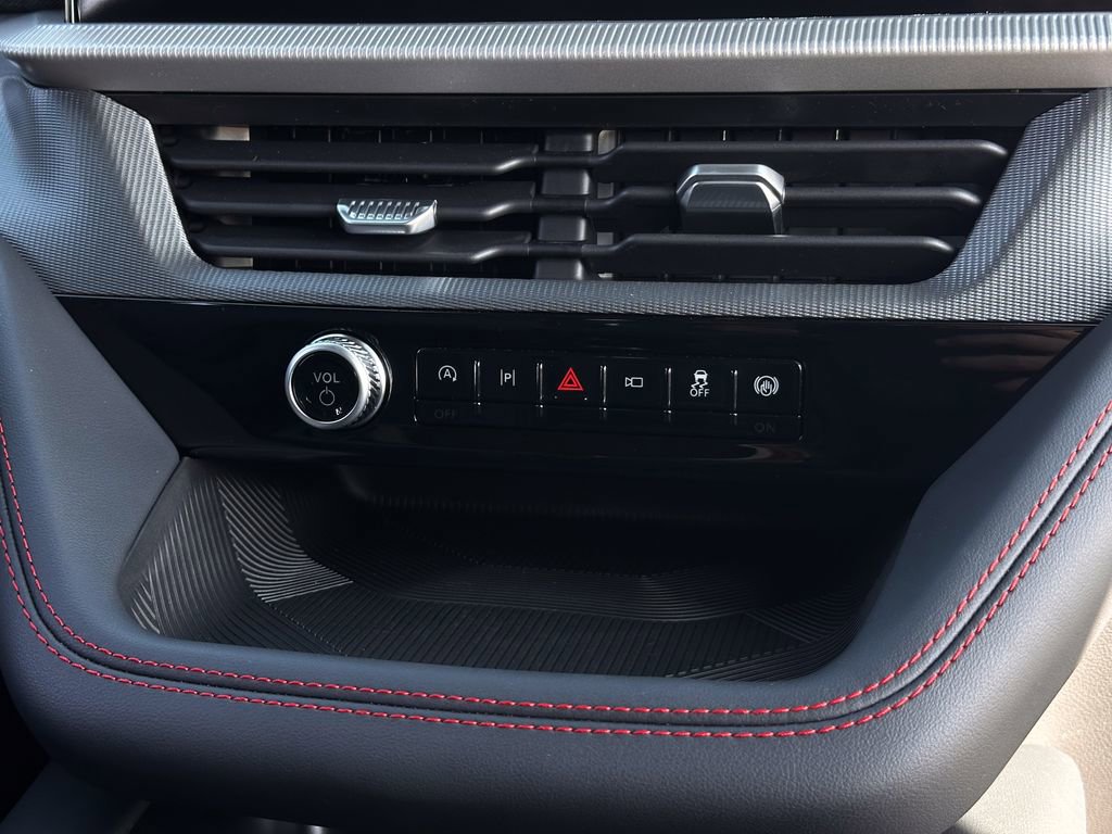 New 2026 Ford Explorer ST-Line w/ ST-Line Street Pack image 10