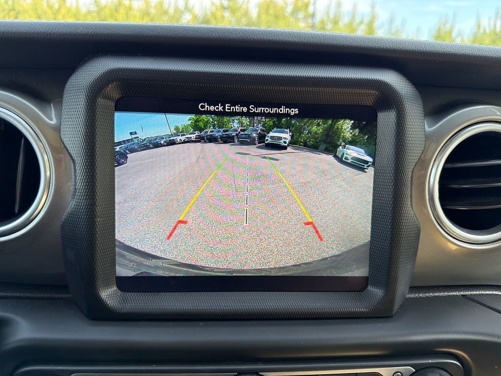 Used 2018 Jeep Wrangler Unlimited Sahara AWD/4WD image 20