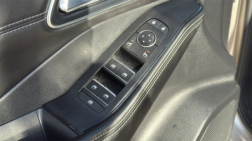 Used 2021 Nissan Rogue Platinum image 10