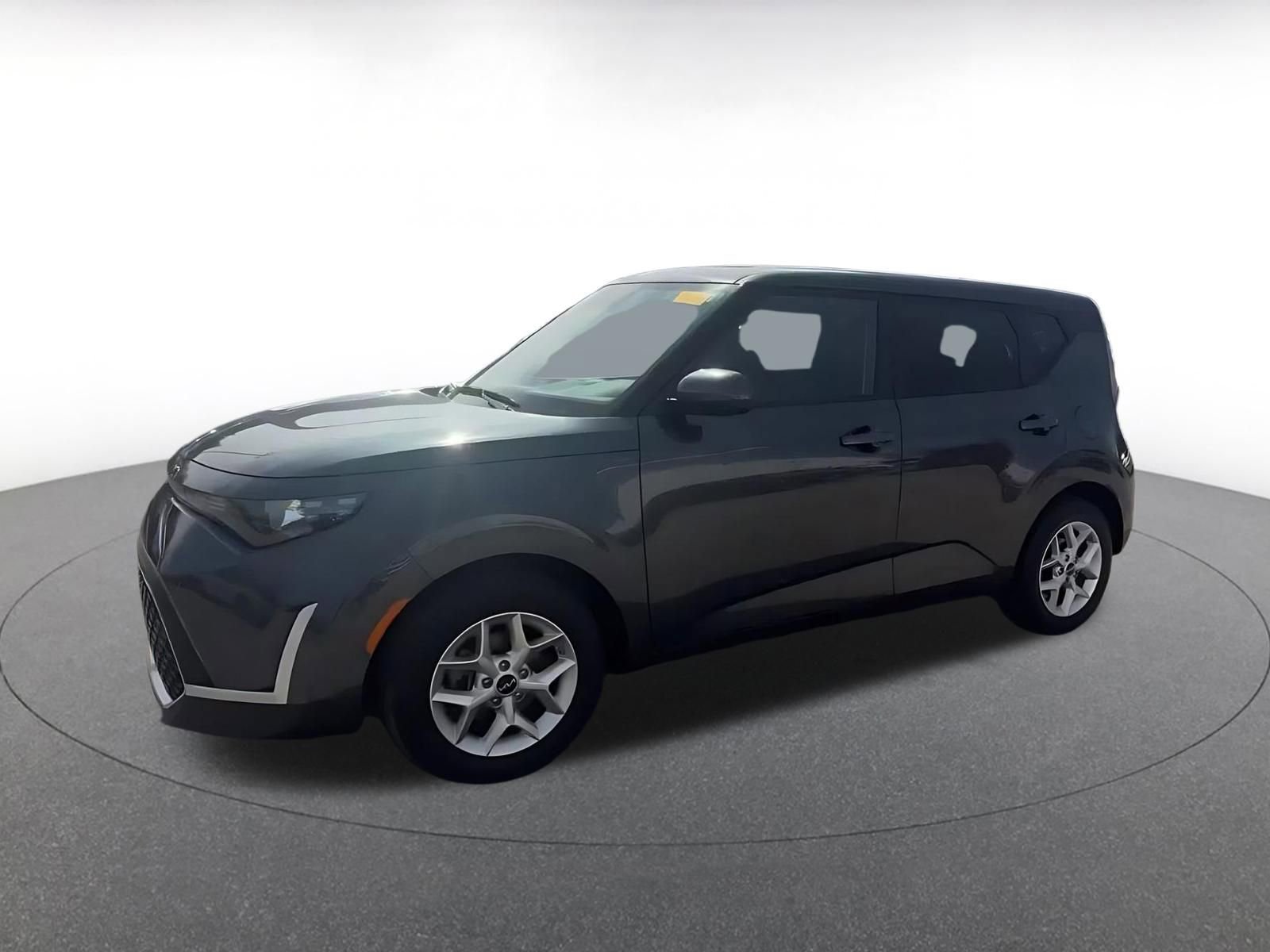 Used 2025 Kia Soul LX w/ LX Technology Package image 8