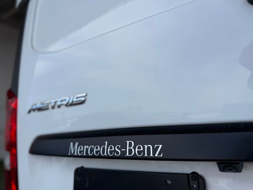 Used 2018 Mercedes-Benz Metris w/ Blind Spot Assist Package image 15