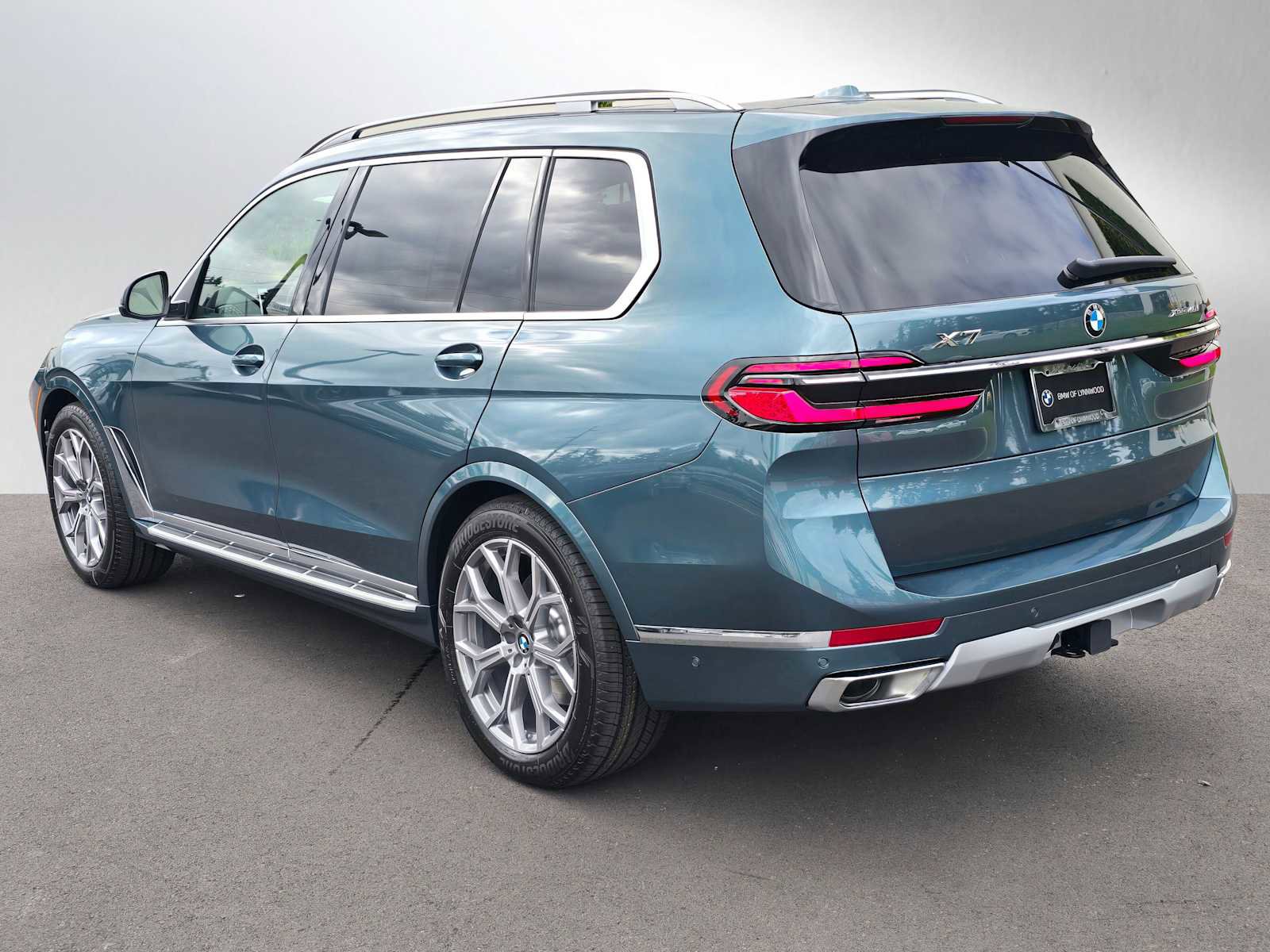 New 2026 BMW X7 xDrive40i w/ Executive Package image 5