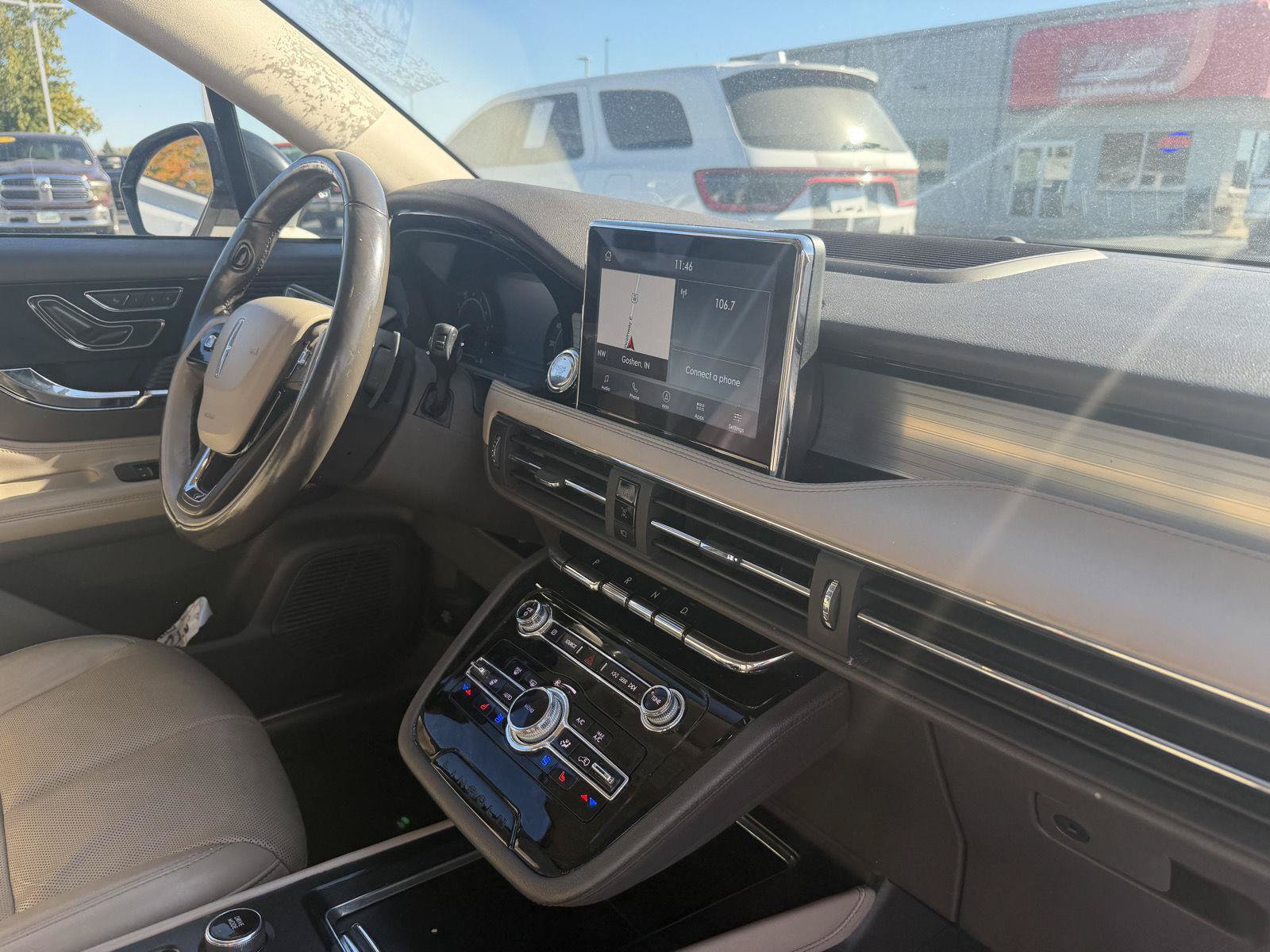 Used 2020 Lincoln Corsair FWD w/ Premium Package image 23
